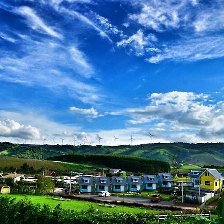 Kondee Cino Cafe & Glamping Hotel Khao Kho Exterior foto