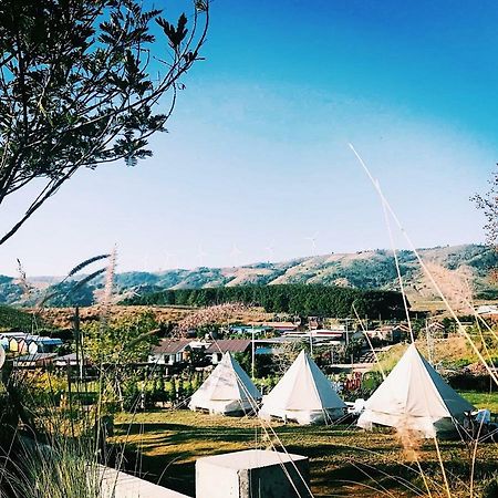 Kondee Cino Cafe & Glamping Hotel Khao Kho Exterior foto