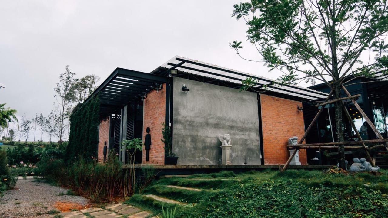 Kondee Cino Cafe & Glamping Hotel Khao Kho Exterior foto