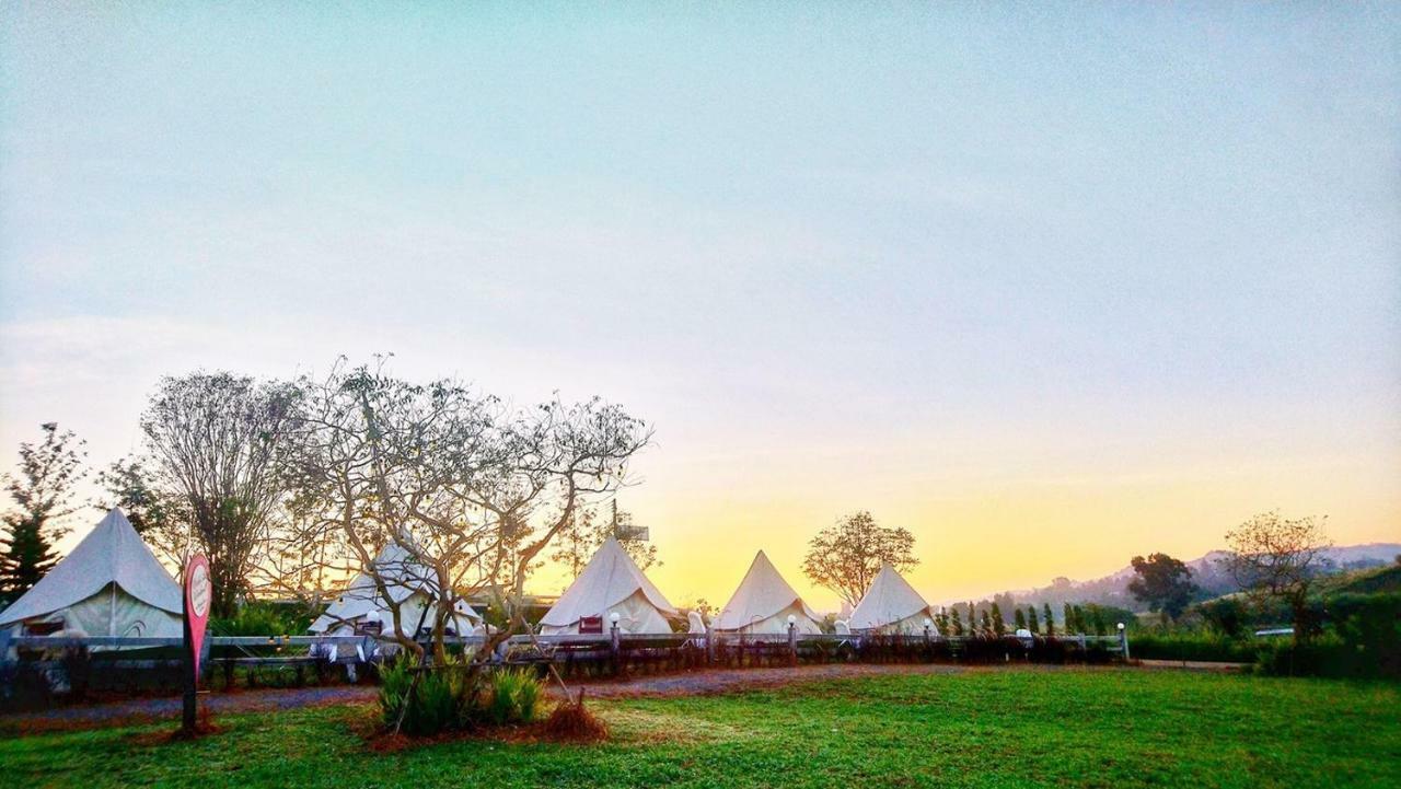 Kondee Cino Cafe & Glamping Hotel Khao Kho Exterior foto