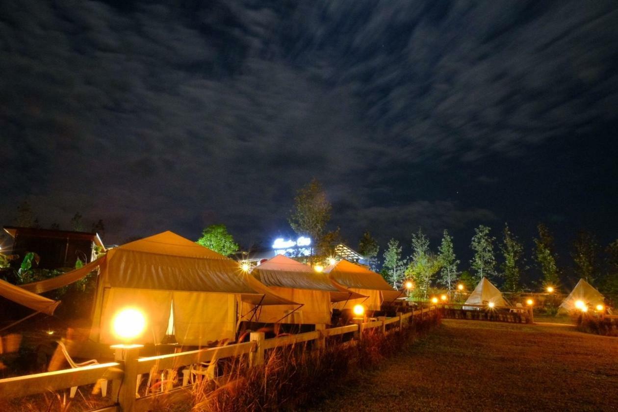 Kondee Cino Cafe & Glamping Hotel Khao Kho Exterior foto