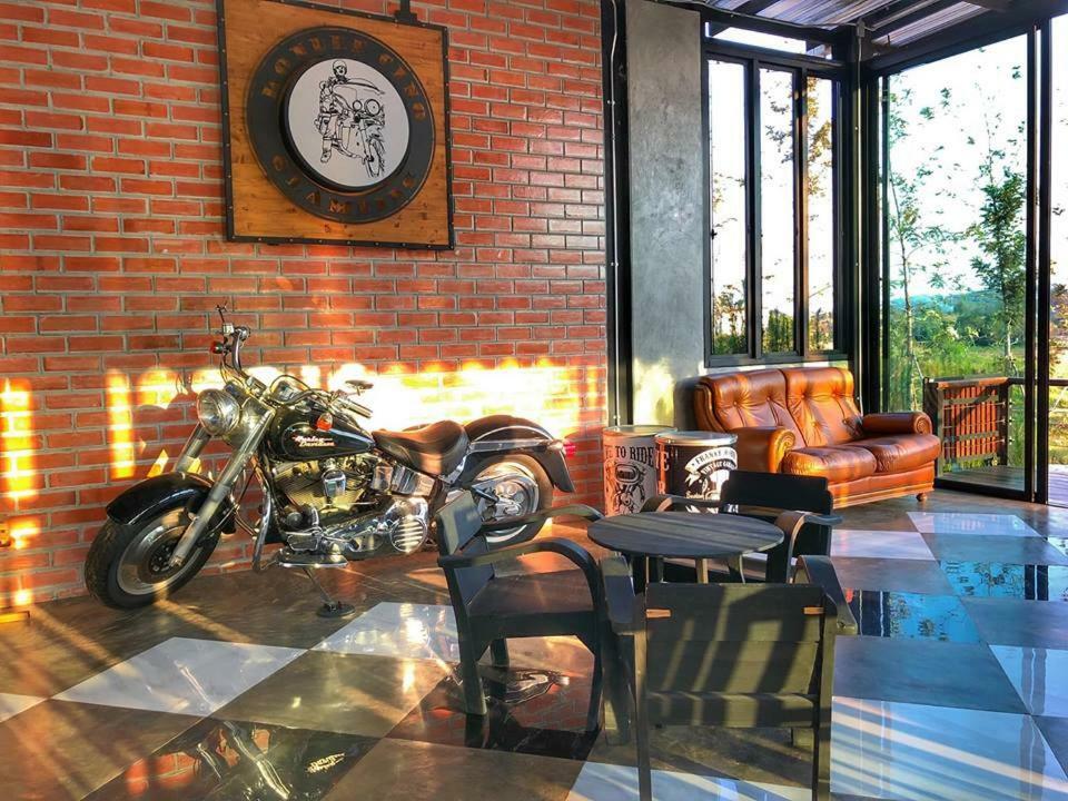 Kondee Cino Cafe & Glamping Hotel Khao Kho Exterior foto
